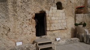 Biblical evidence supports that Jesus rose to life before the beginning of the fourth day.