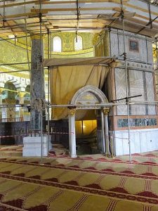 The Christian Crusaders created an opening to a cave under the Dome of the Rock, which was built after the Roman invasion.